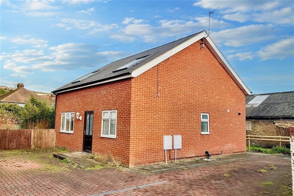 London Road, Dover, CT17